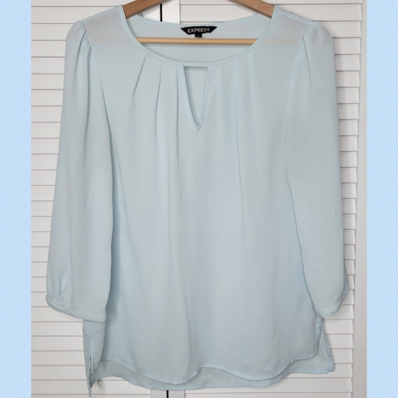 Express Pleated Baby Blue Crepe Blouse Women's size small - Picture 2 of 7